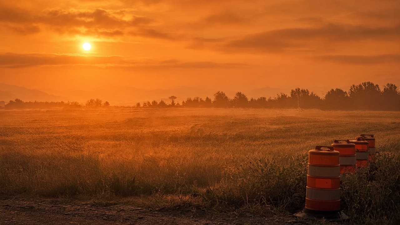 Saturated orange color in a dream